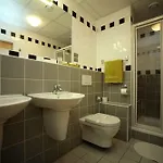 Behounek 3*