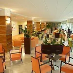 Behounek 야히모프