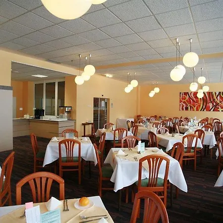Hotel Behounek 3*